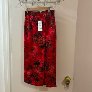 Zara - Pencil skirt never used